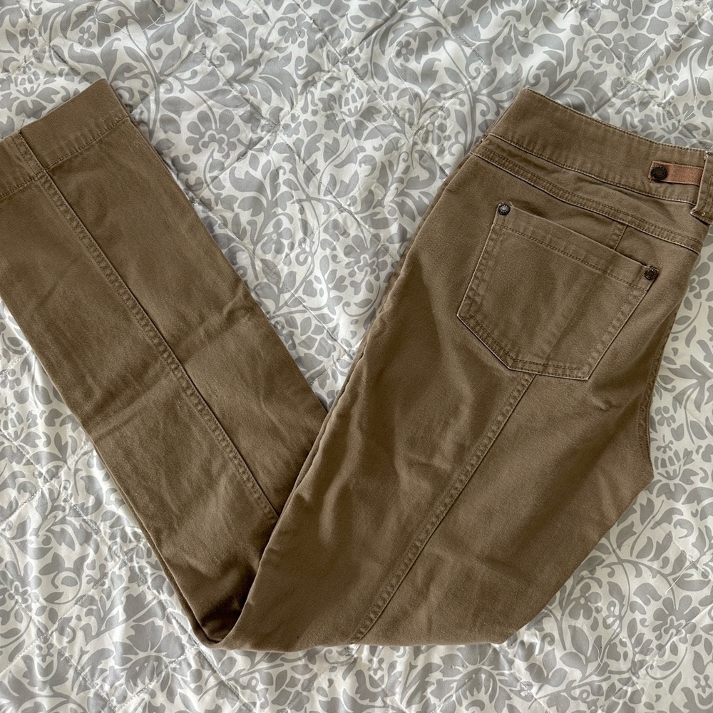 Guess tan pants size 28